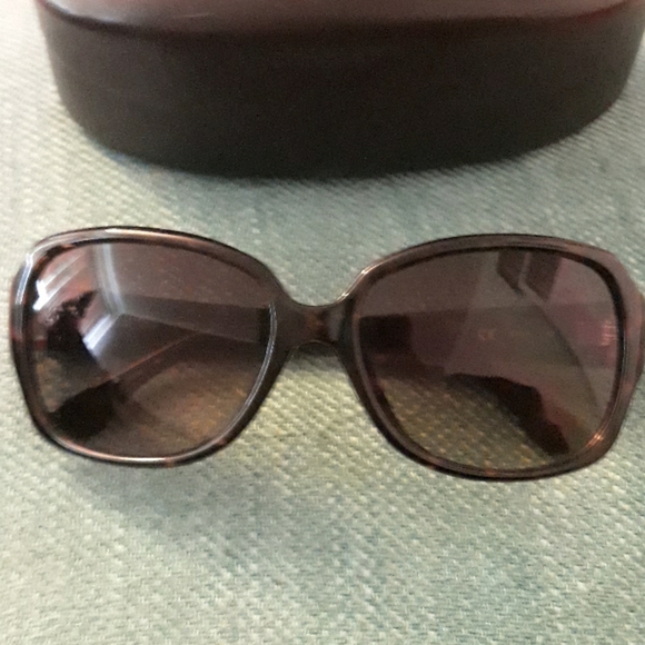 Sun glasses - Picture 5 of 8